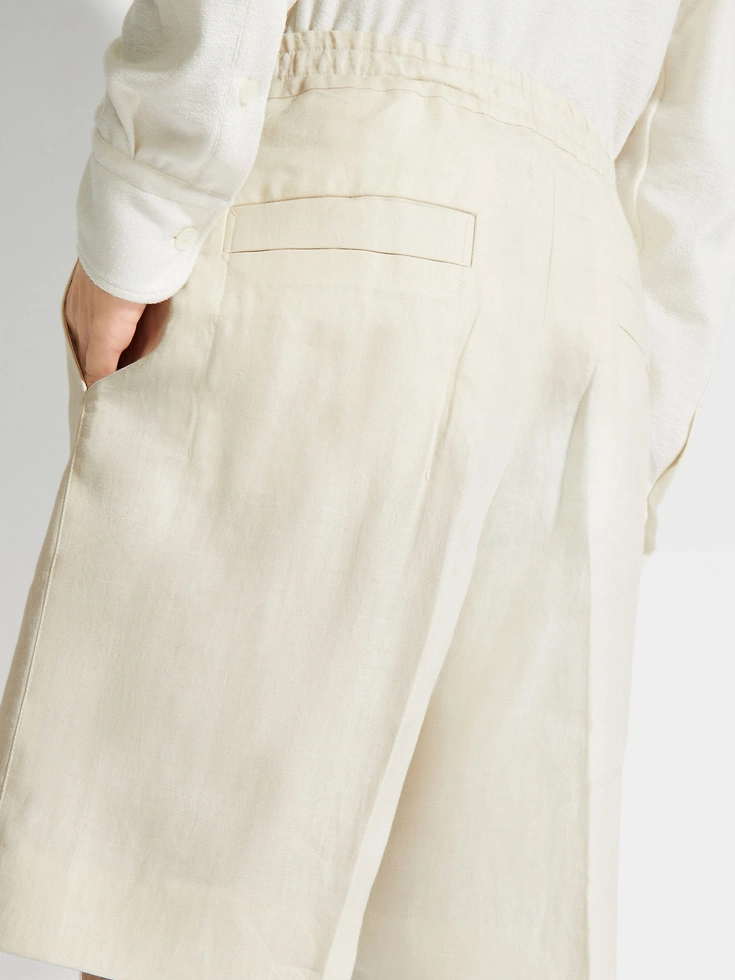 Bermudas de lino Oasi en blanco roto