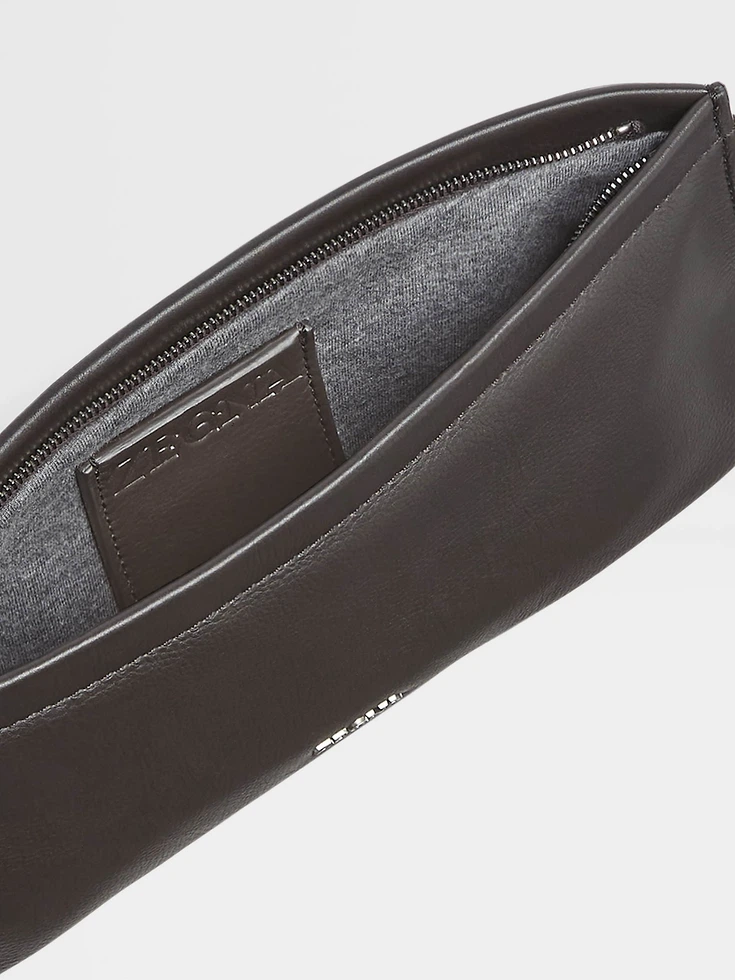 Clutch SECONDSKIN marrón oscuro