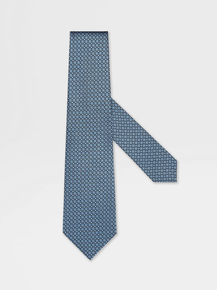 Corbata de seda azul claro