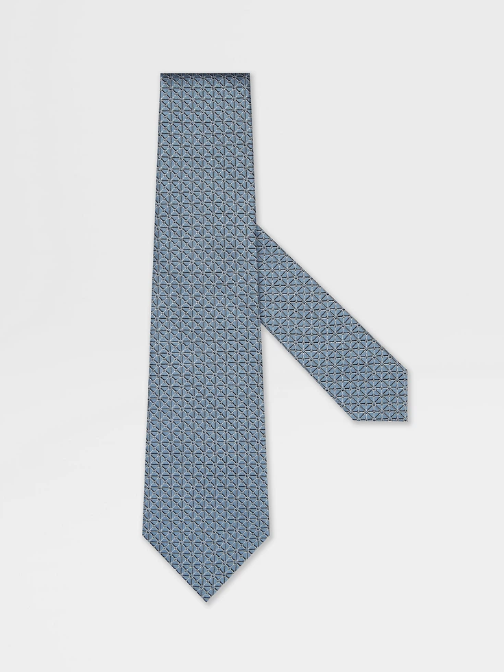 Corbata de seda azul claro