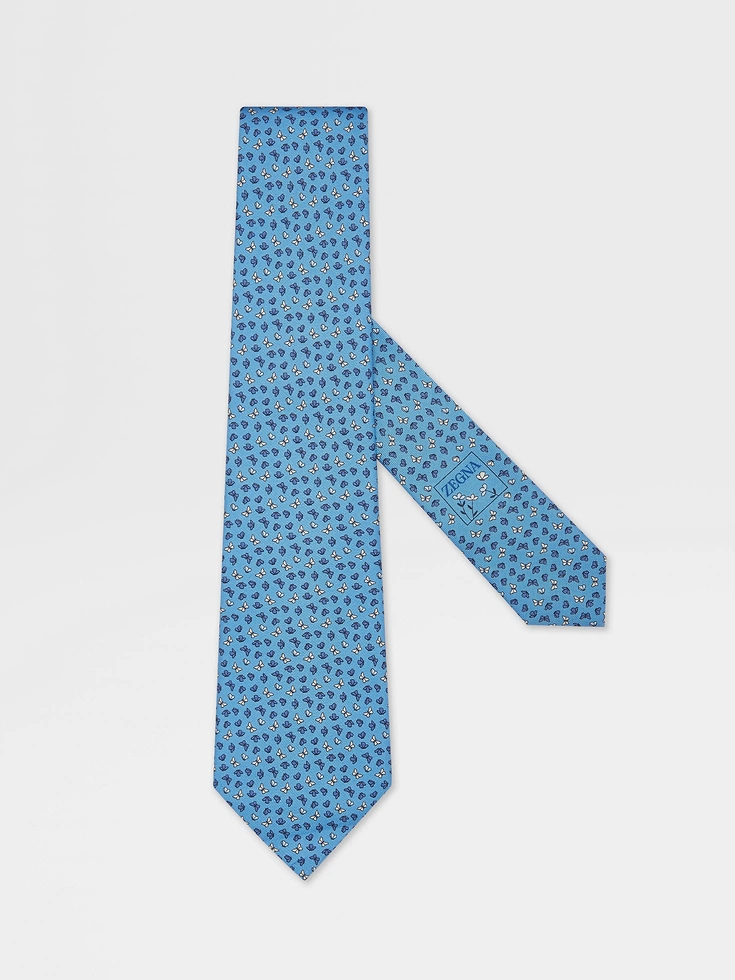 Corbata de seda azul claro