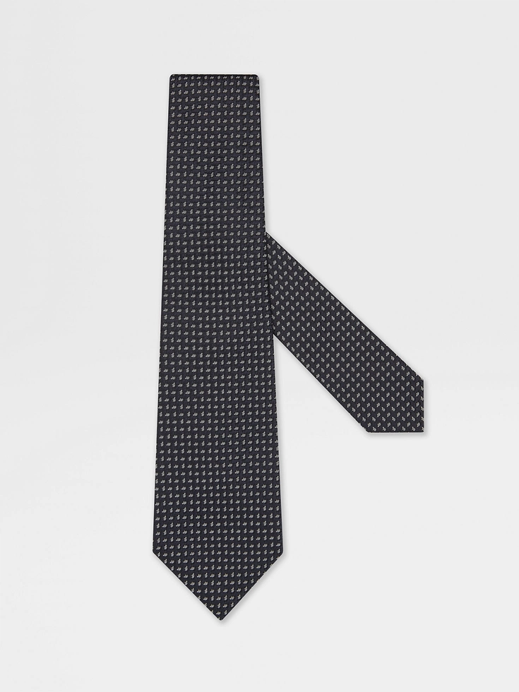 Corbata de seda azul oscuro