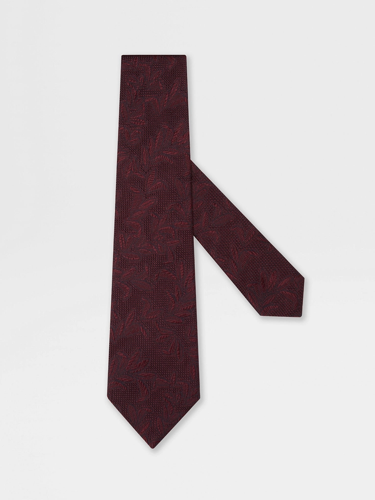 Corbata de seda burdeos