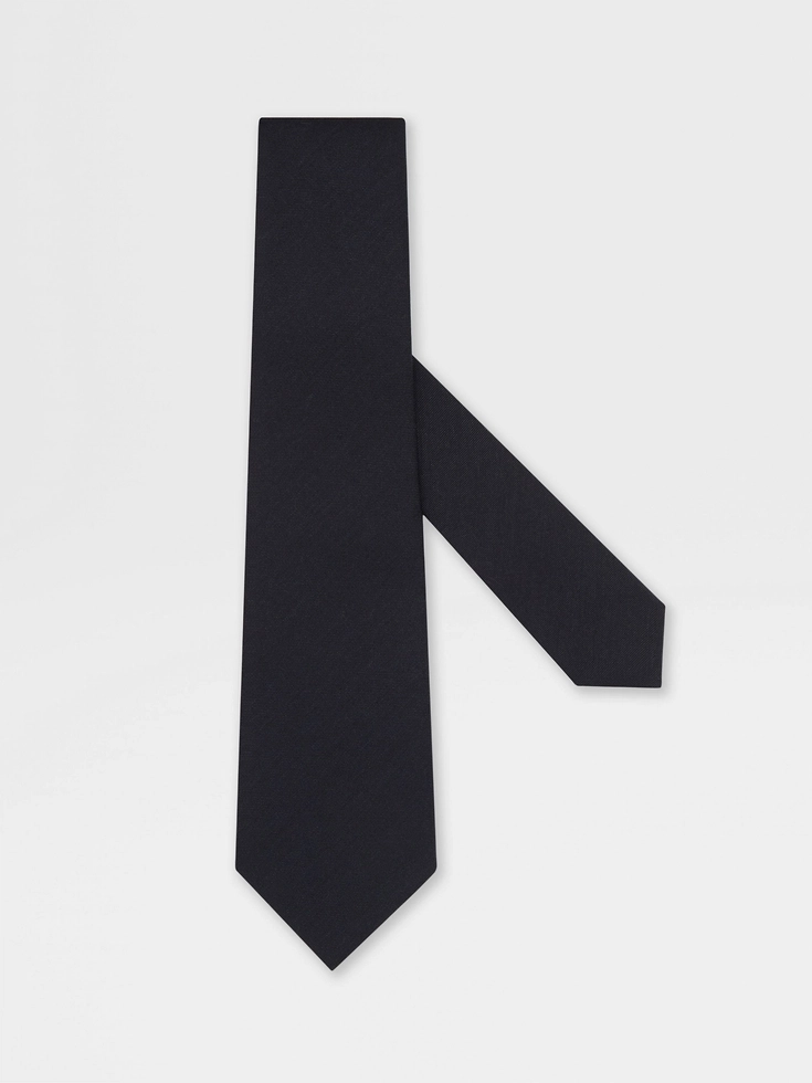 Corbata de seda negra