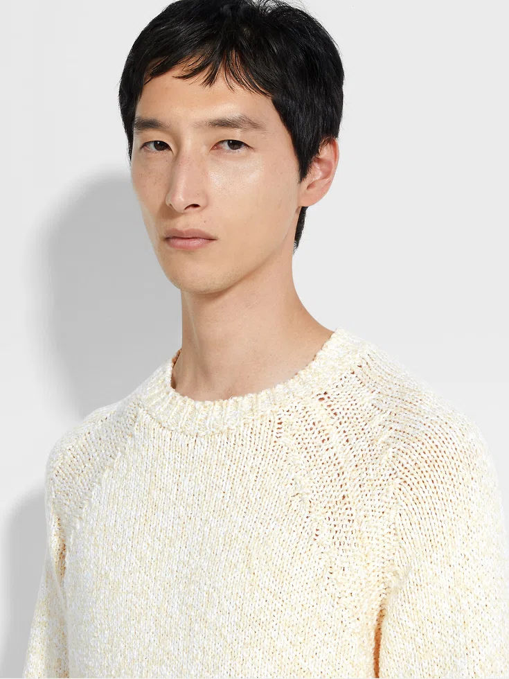 Cuello redondo de algodón en amarillo claro, blanco y blanco óptico