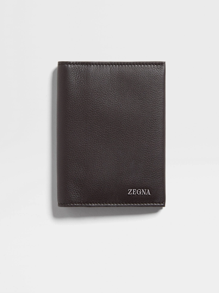 Estuche para pasaporte SECONDSKIN marrón oscuro