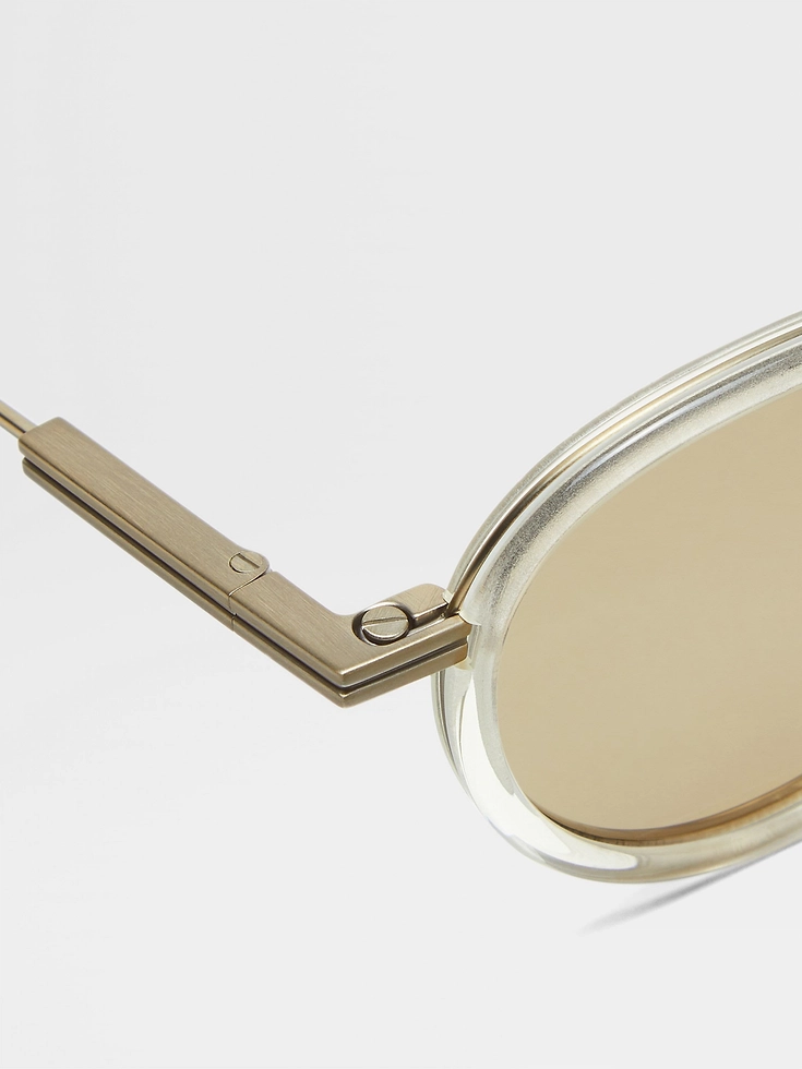 Gafas de sol de titanio y acetato en beige claro transparente