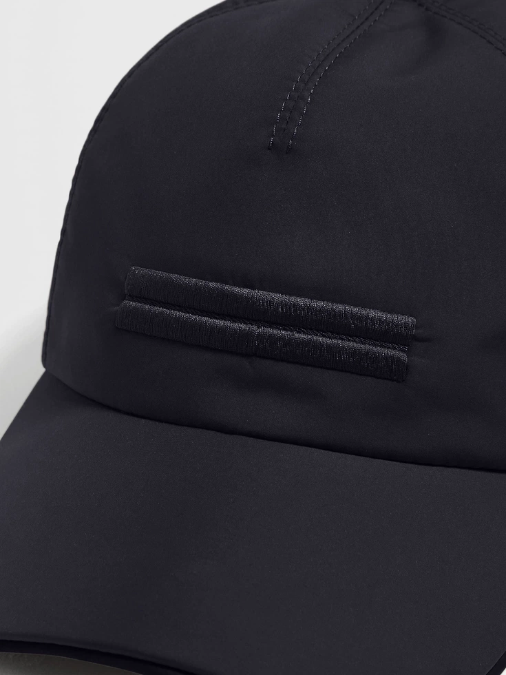 Gorra de béisbol de tejido técnico azul oscuro