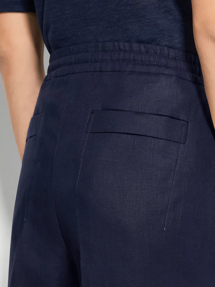 Pantalones cortos de lino Oasi azul tinta