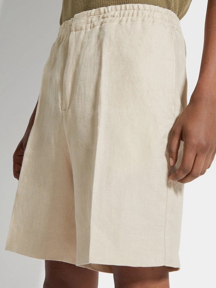 Pantalones cortos de lino Oasi beige claro