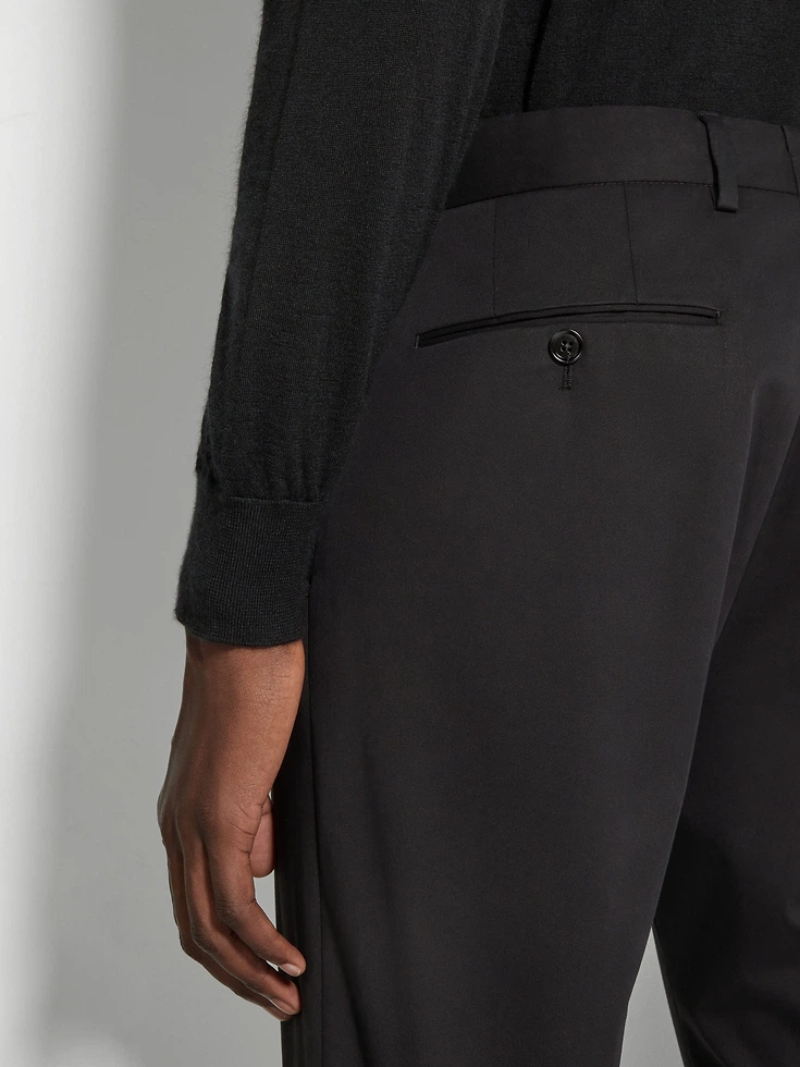 Pantalones negros de algodón elástico