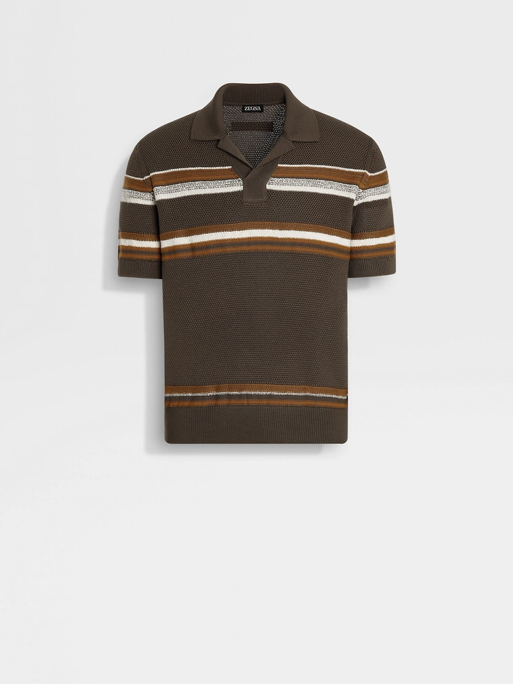 Polo de algodón y seda en color topo oscuro, ocre y blanco