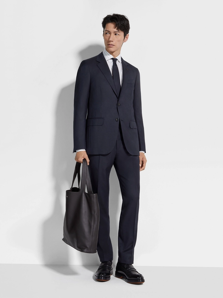 Traje de cachemira azul marino Oasi